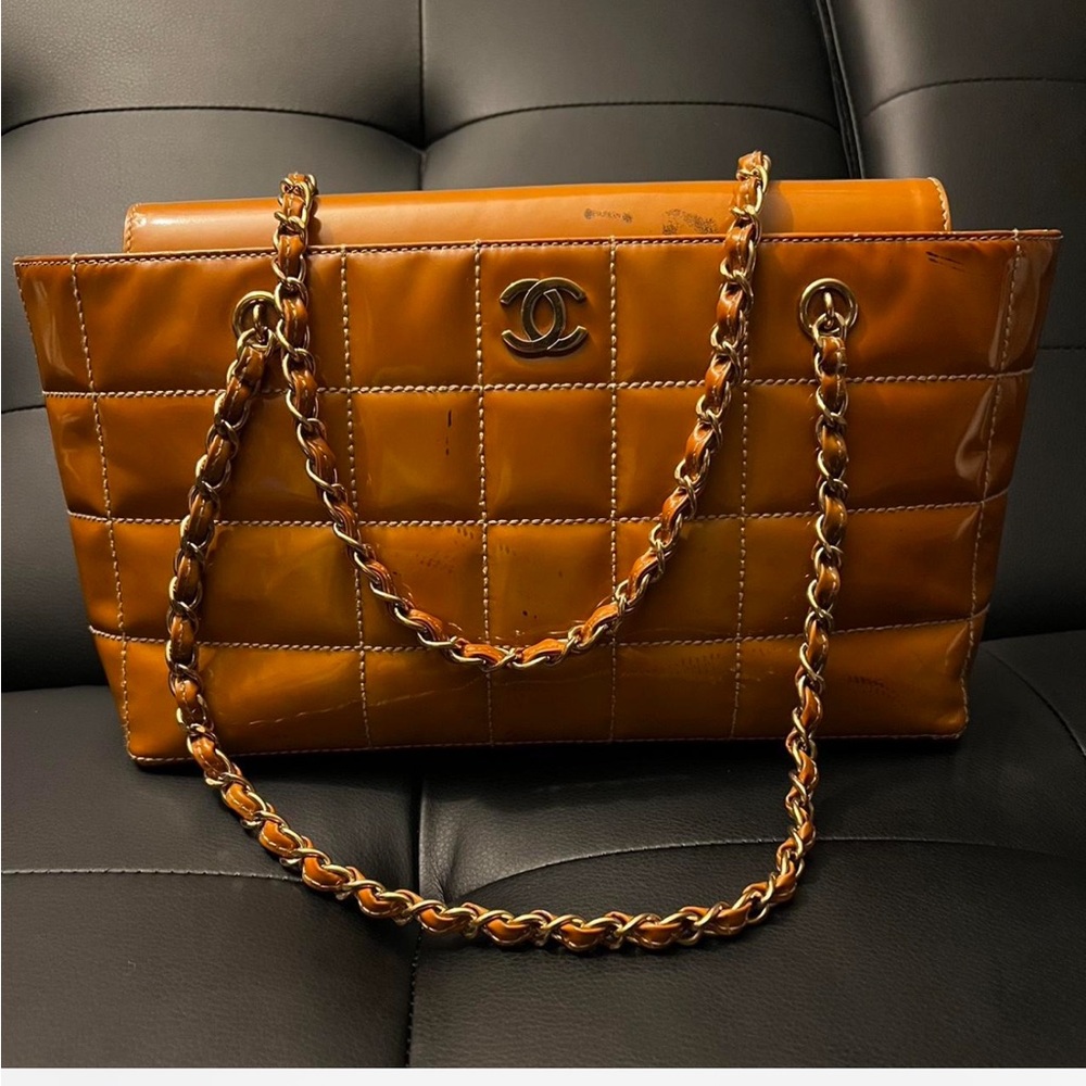 Chanel Brown Quilted Shoulder Bag